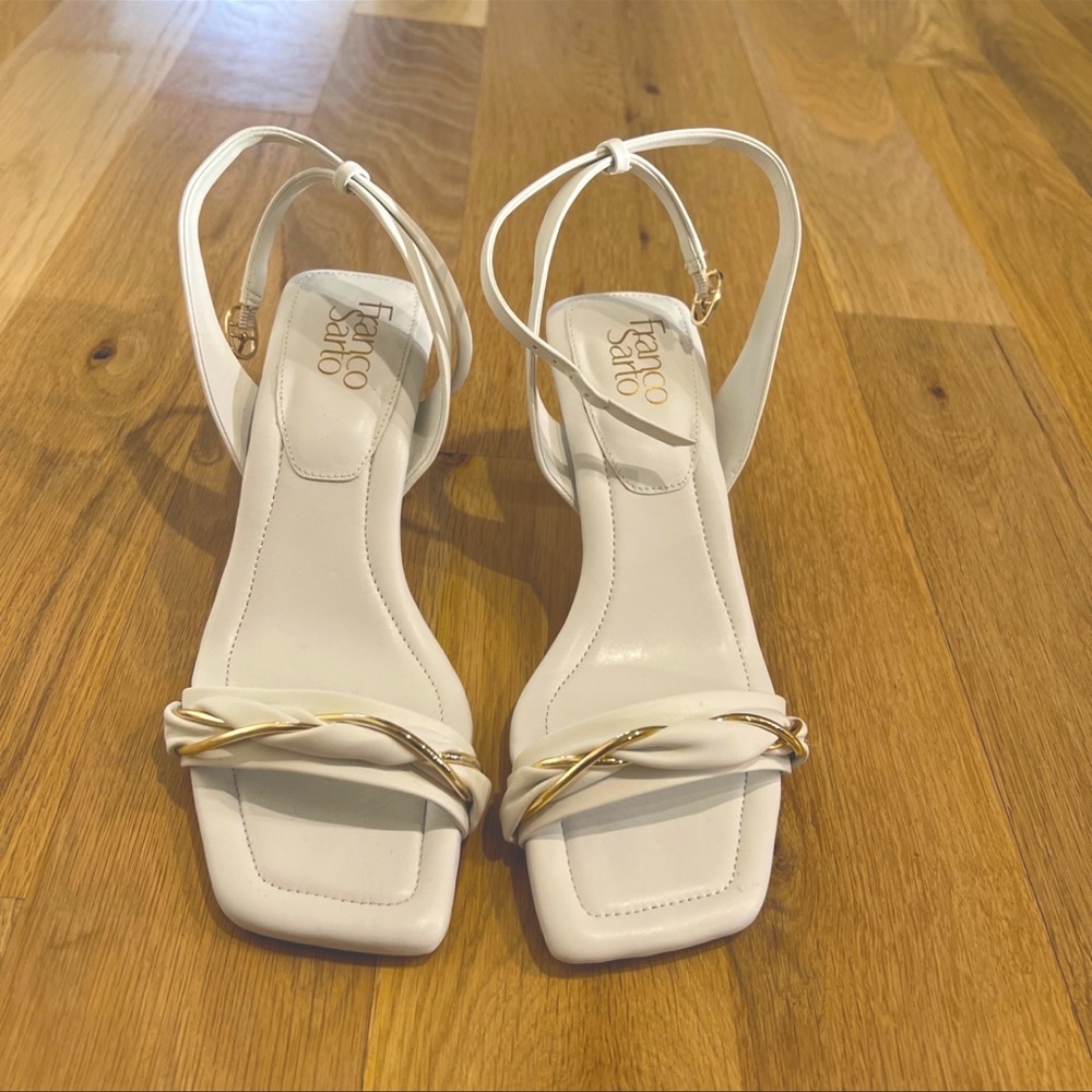 COPY - Franco Sarto Leather Kitten Heels | Size 8.5